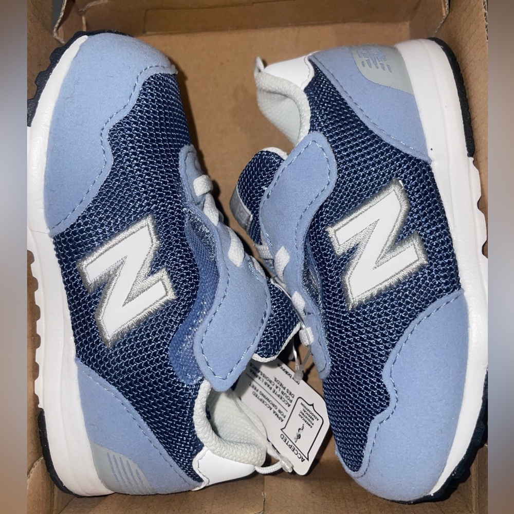 New Balance Kids Navy and Light Blue Sneakers